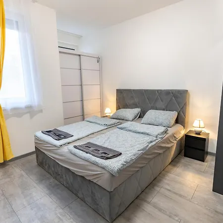 Apartment Dream Aliga Ii *